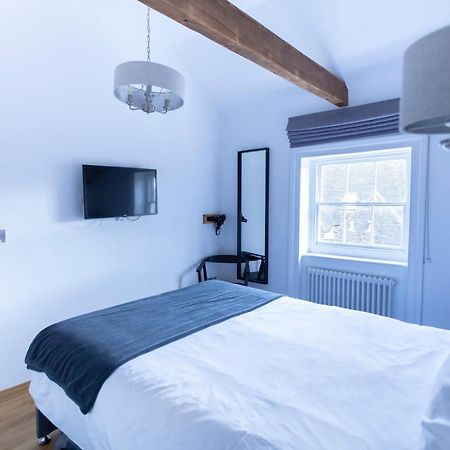 Apartment 6 At Number 8: City Centre, 1 Bedroom, Sofa Bed In Lounge 坎特伯雷 外观 照片